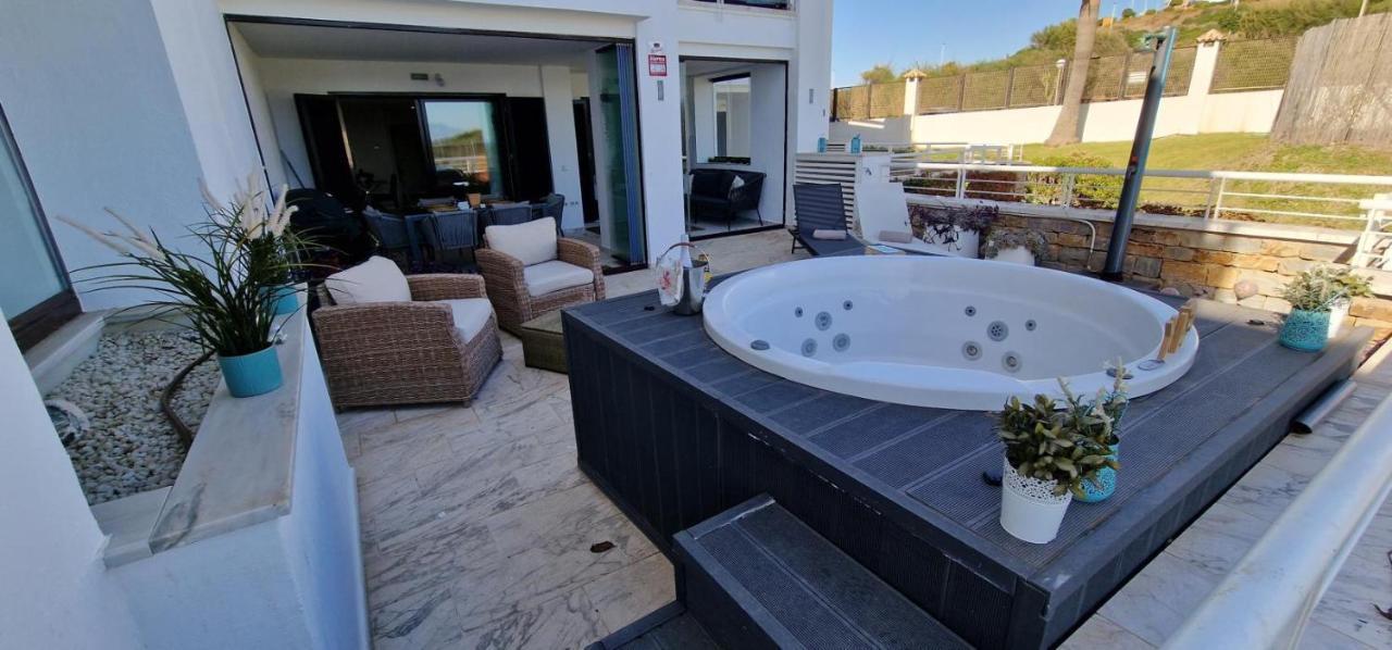 Casares Del Mar Luxury Apartment Málaga Eksteriør billede