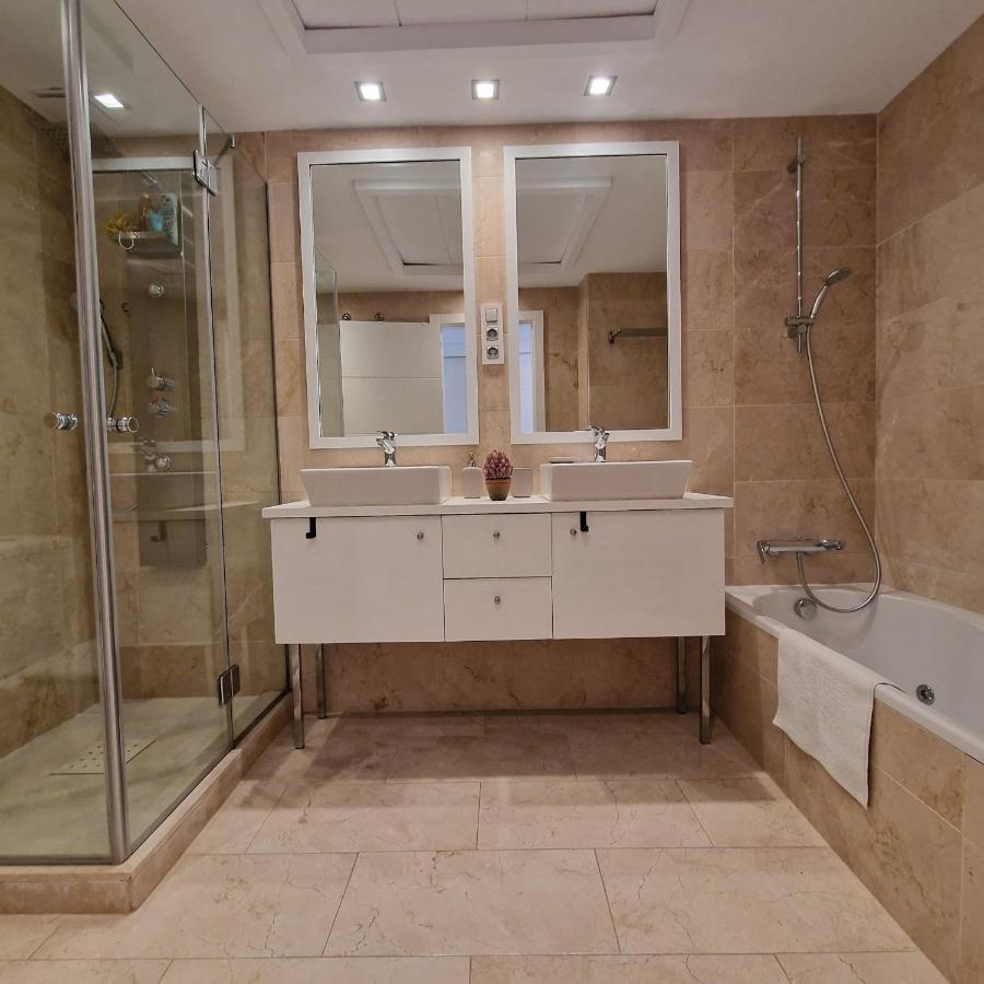 Casares Del Mar Luxury Apartment Málaga Eksteriør billede
