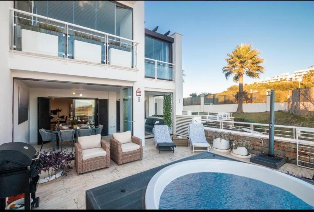 Casares Del Mar Luxury Apartment Málaga Eksteriør billede